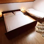 In 5752 아파트