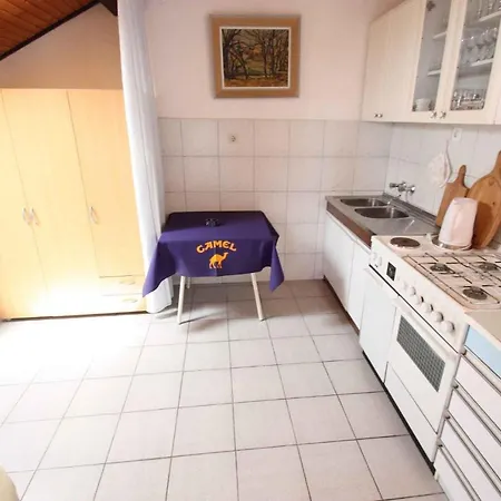 In 5752 Apartment *